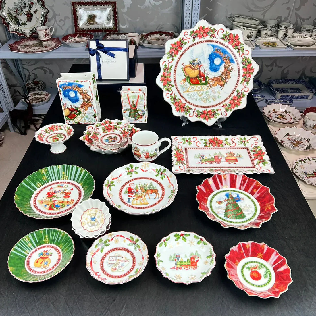 DecorBites™ Christmas Tableware & Dinnerware Set