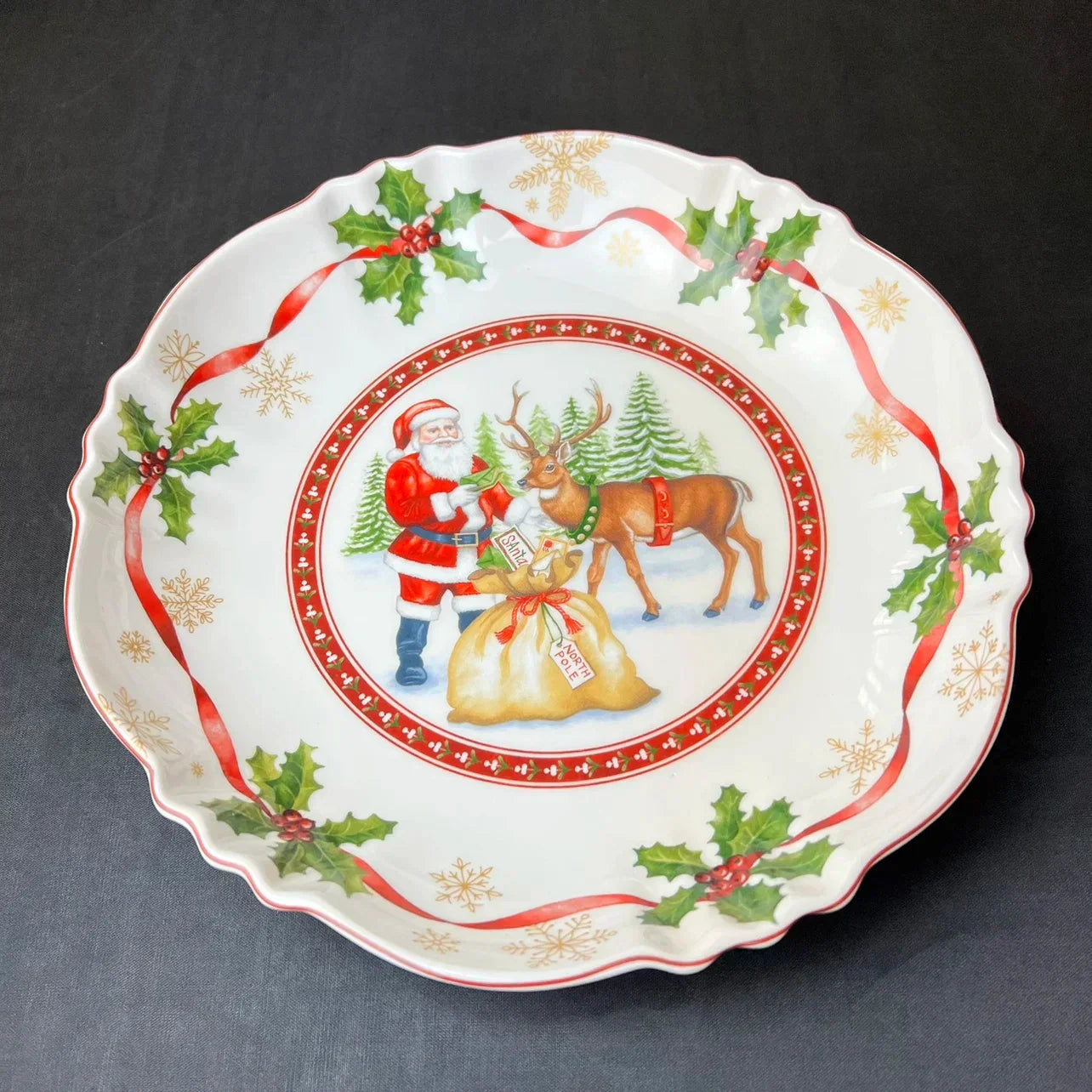 DecorBites™ Christmas Tableware & Dinnerware Set