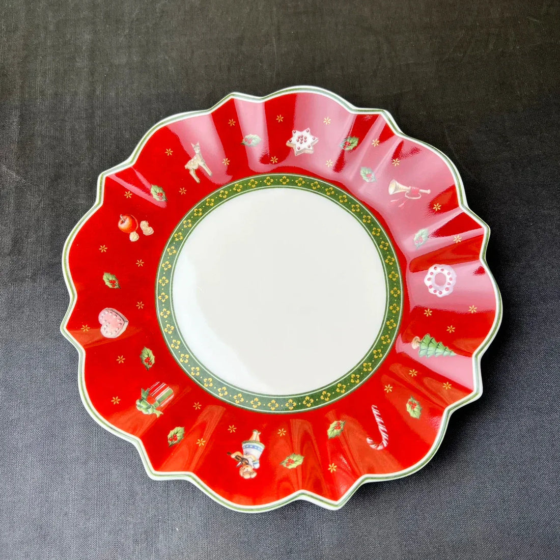 DecorBites™ Christmas Porcelain Tableware Set