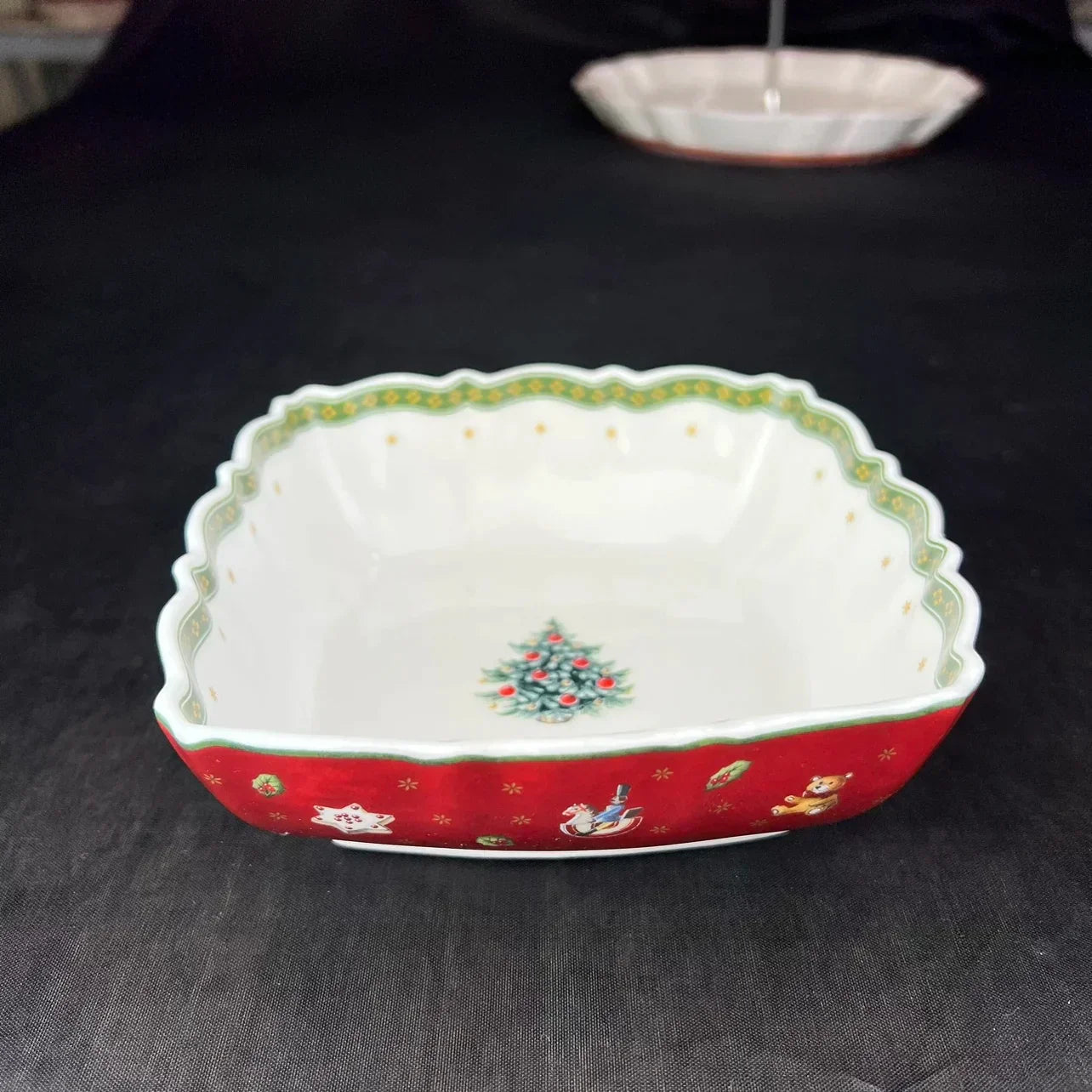 DecorBites™ Christmas Porcelain Tableware Set