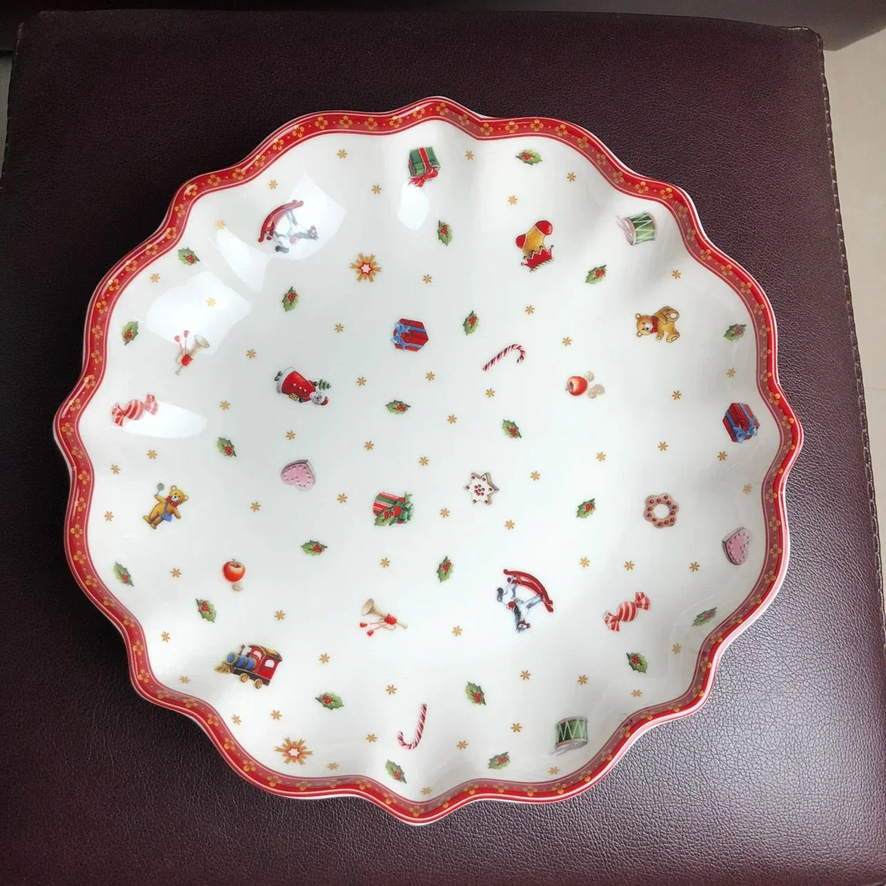 DecorBites™ Christmas Porcelain Tableware Set