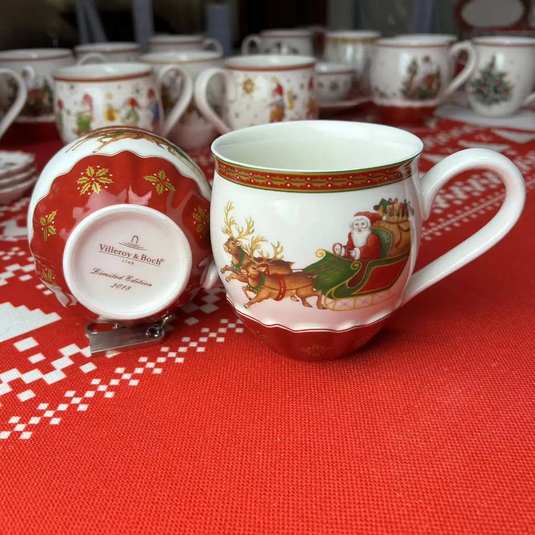 DecorBites™ Christmas Tableware & Dinnerware Set