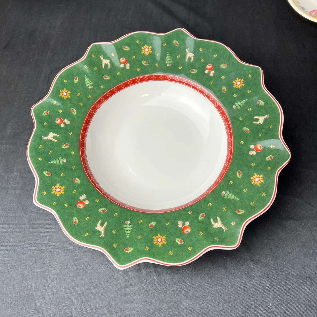 DecorBites™ Christmas Porcelain Tableware Set